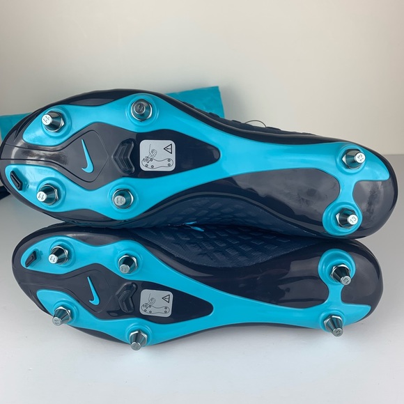Nike Hypervenom Phantom III DF SG Blue Cleats - Picture 5 of 8